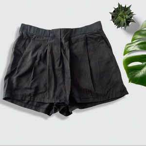 Lululemon high waist shorts sz 6 black (г13)